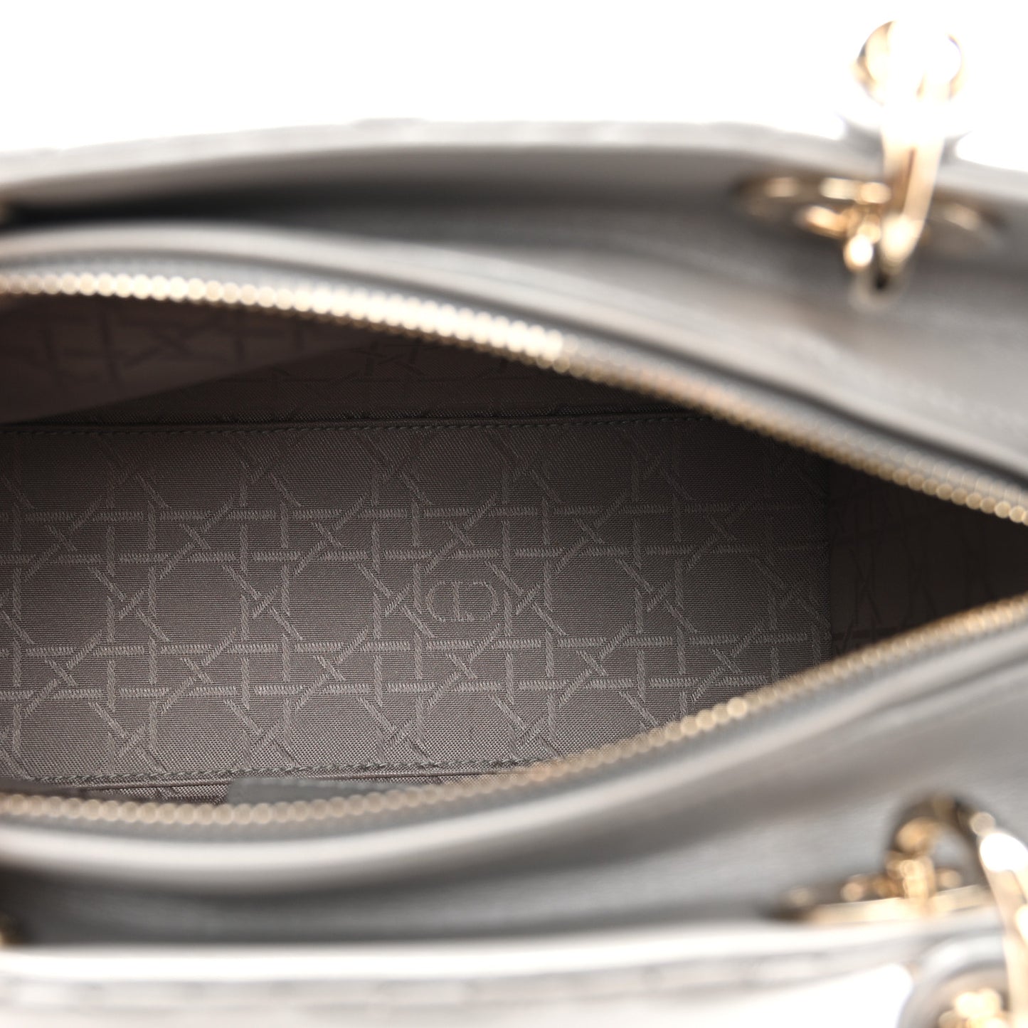 Pearly Lambskin Cannage Medium Lady Dior Grey