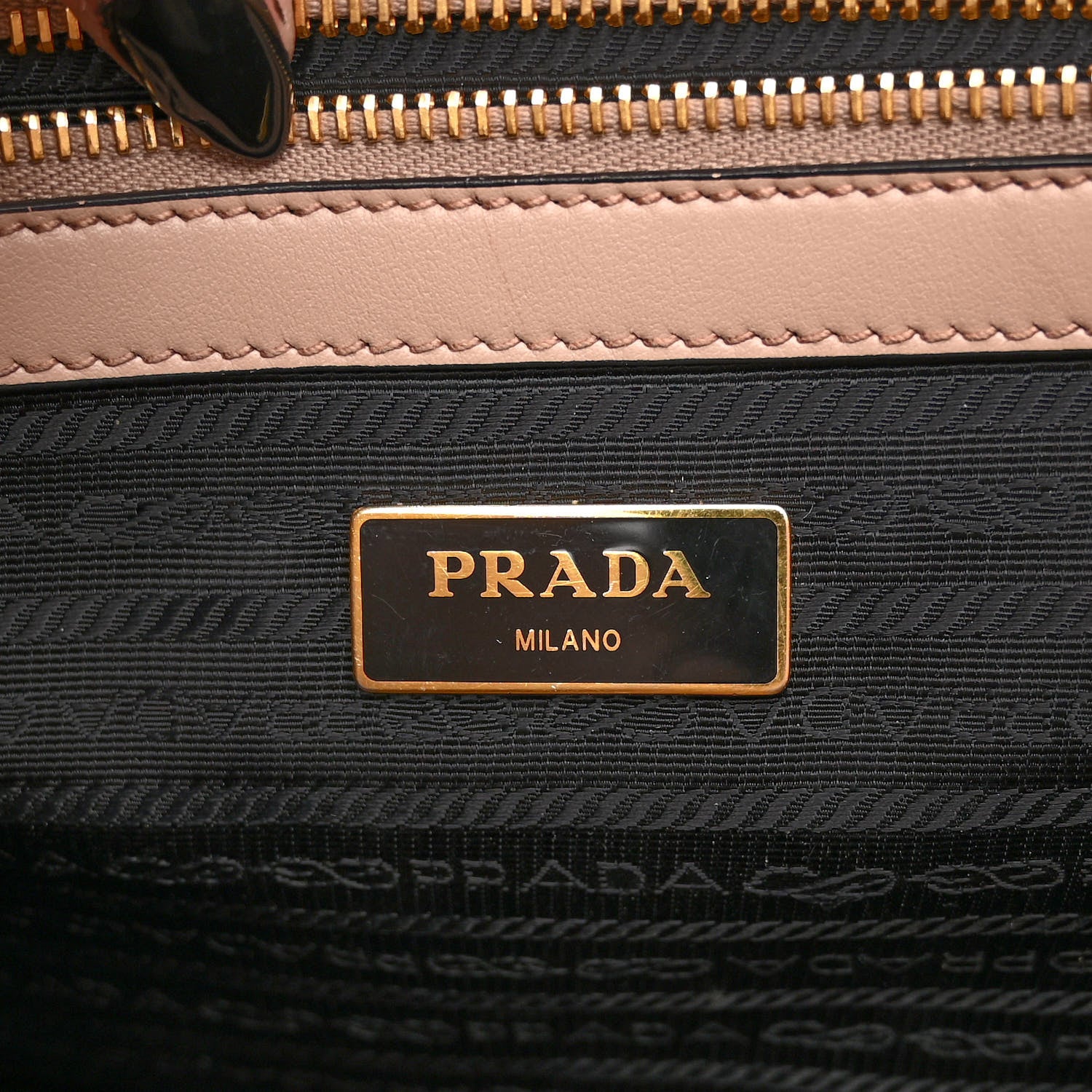 Prada Saffiano Tote Cammeo 1280447 – FASHIONPHILE