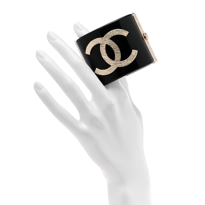 Chanel Resin CC Cuff Black Gold 2 of 5