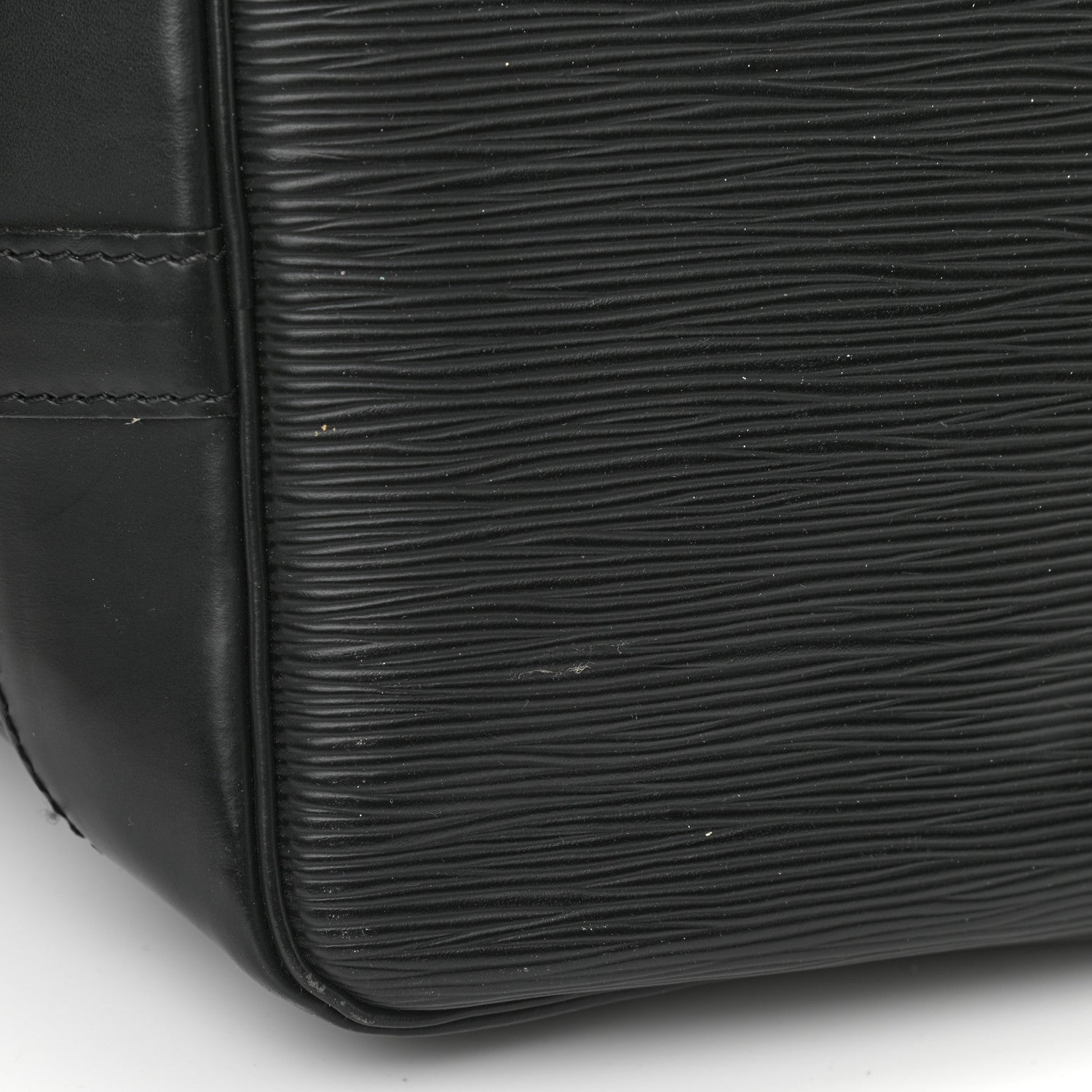 Louis Vuitton Epi Noe NM Black 10 of 13
