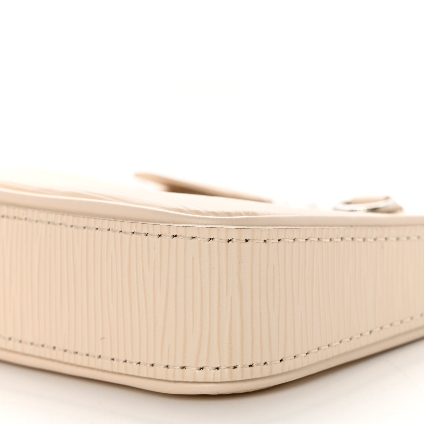 Epi Easy Pouch On Strap Quartz