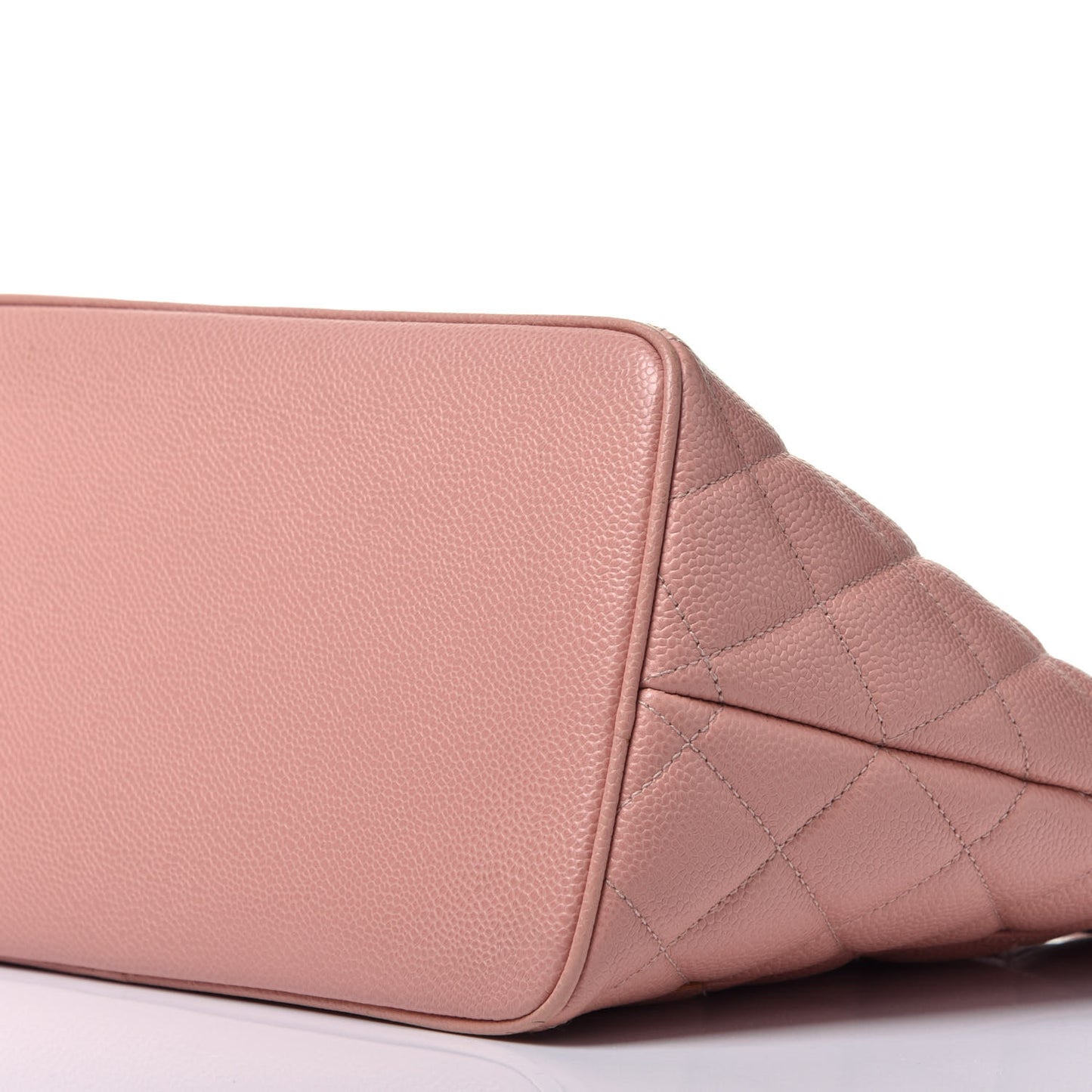 Caviar Medallion CC Tote Light PinkCHANEL Caviar Quilted Medallion Tote Pink