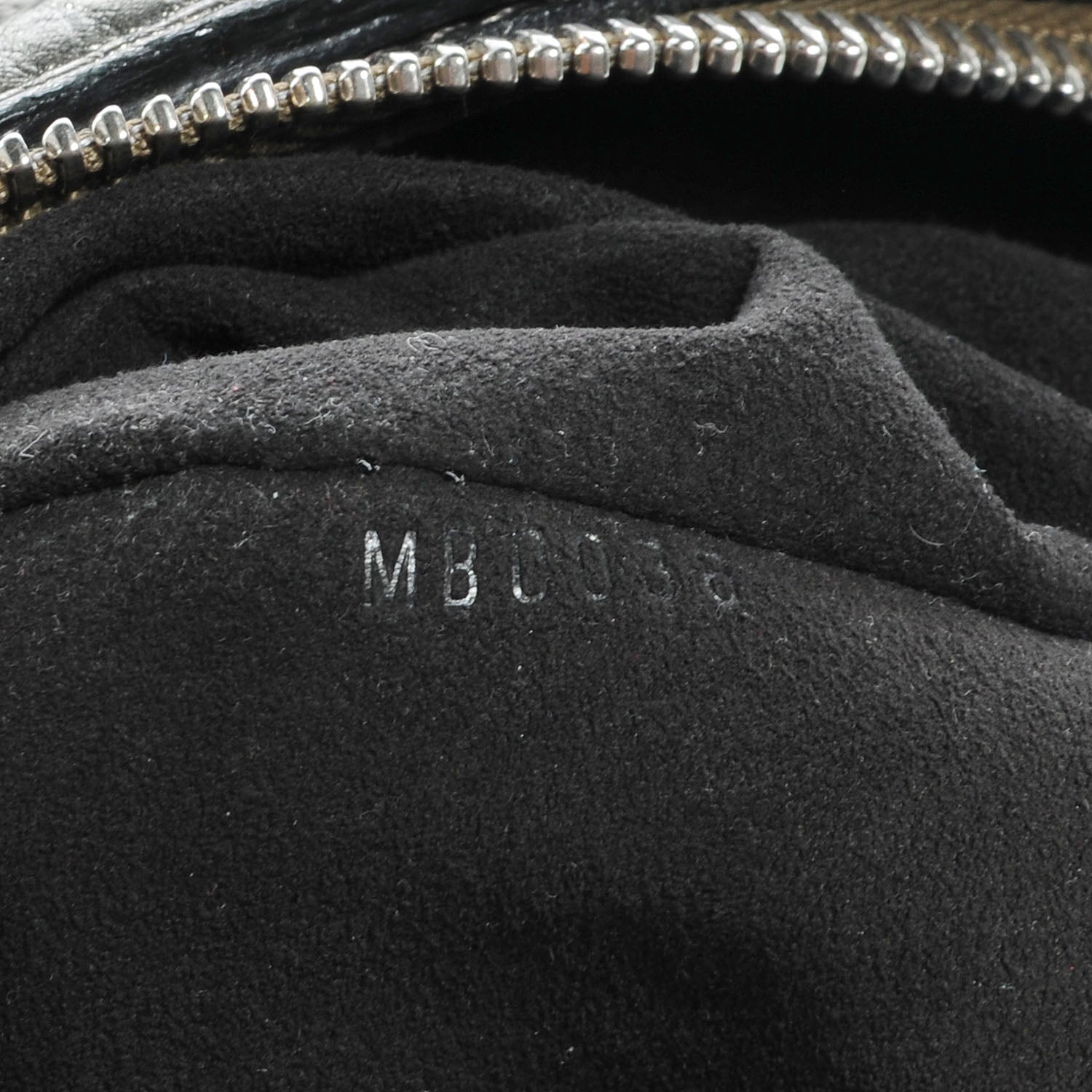 Louis Vuitton Mahina XS Argent 7 of 7