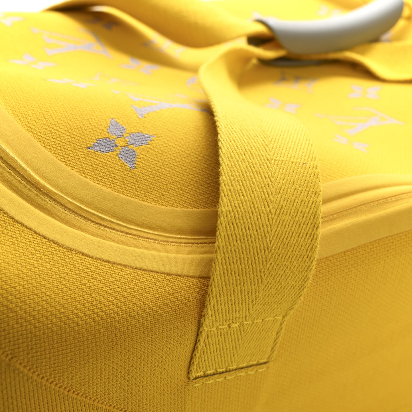 Knit Monogram Horizon Soft Duffle 55 Jaune