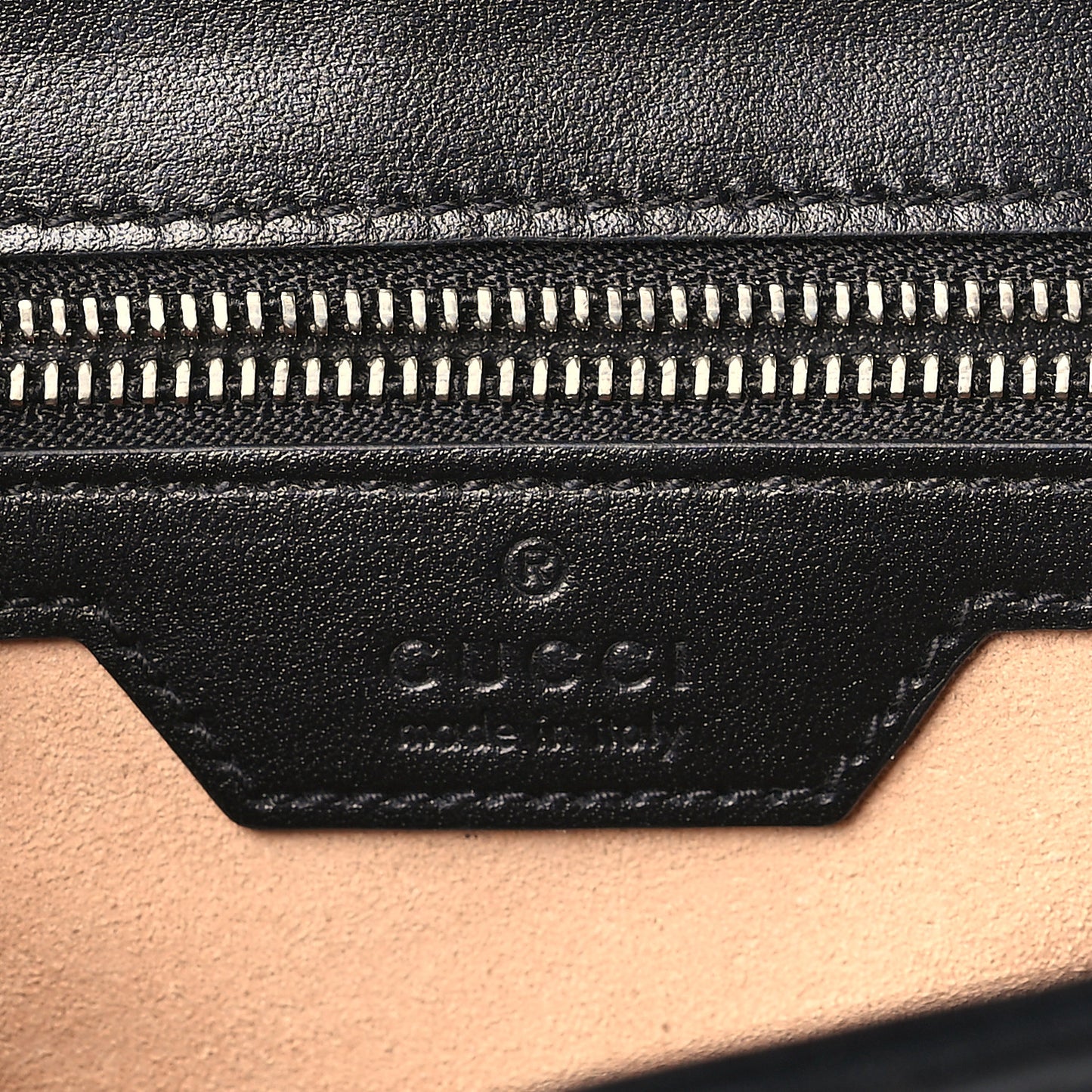 Calfskin Matelasse Aria Small GG Marmont Shoulder Bag Black