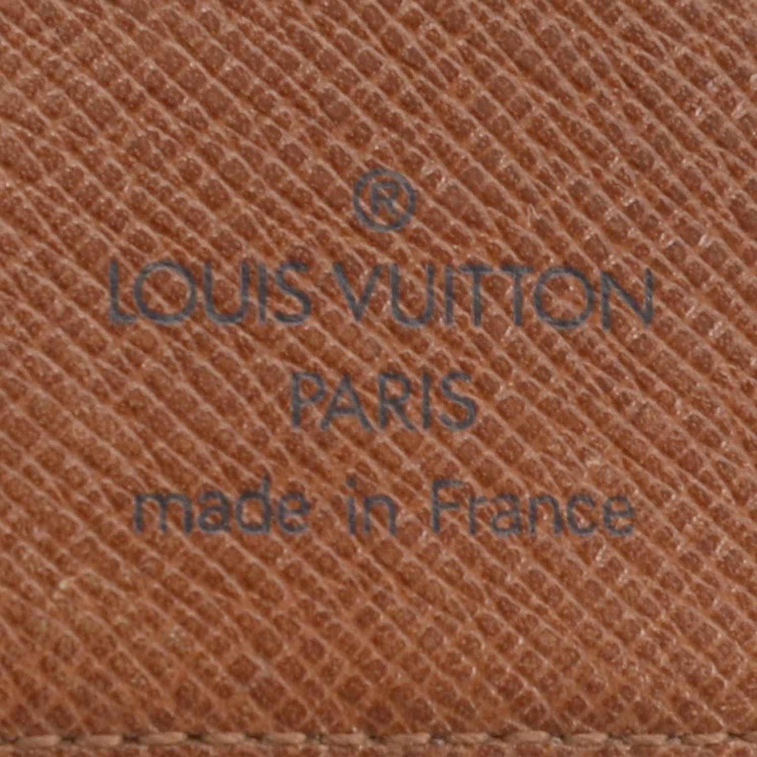 Louis Vuitton Monogram Medium Ring Agenda 6 of 7