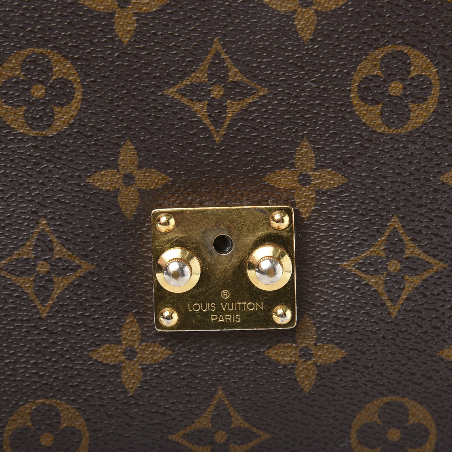 Reverse Monogram Pochette Metis