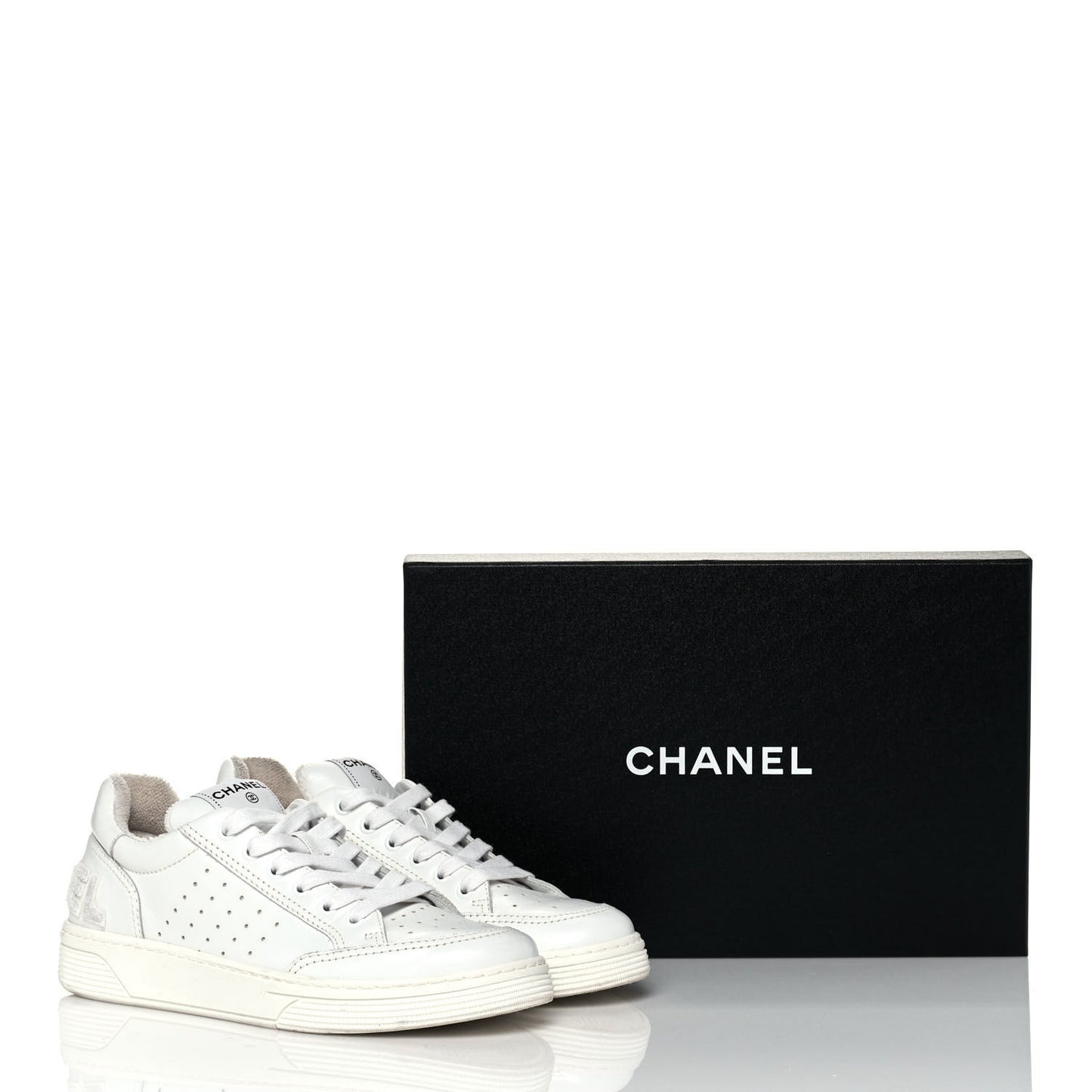Calfskin Womens Logo Sneakers 40 White