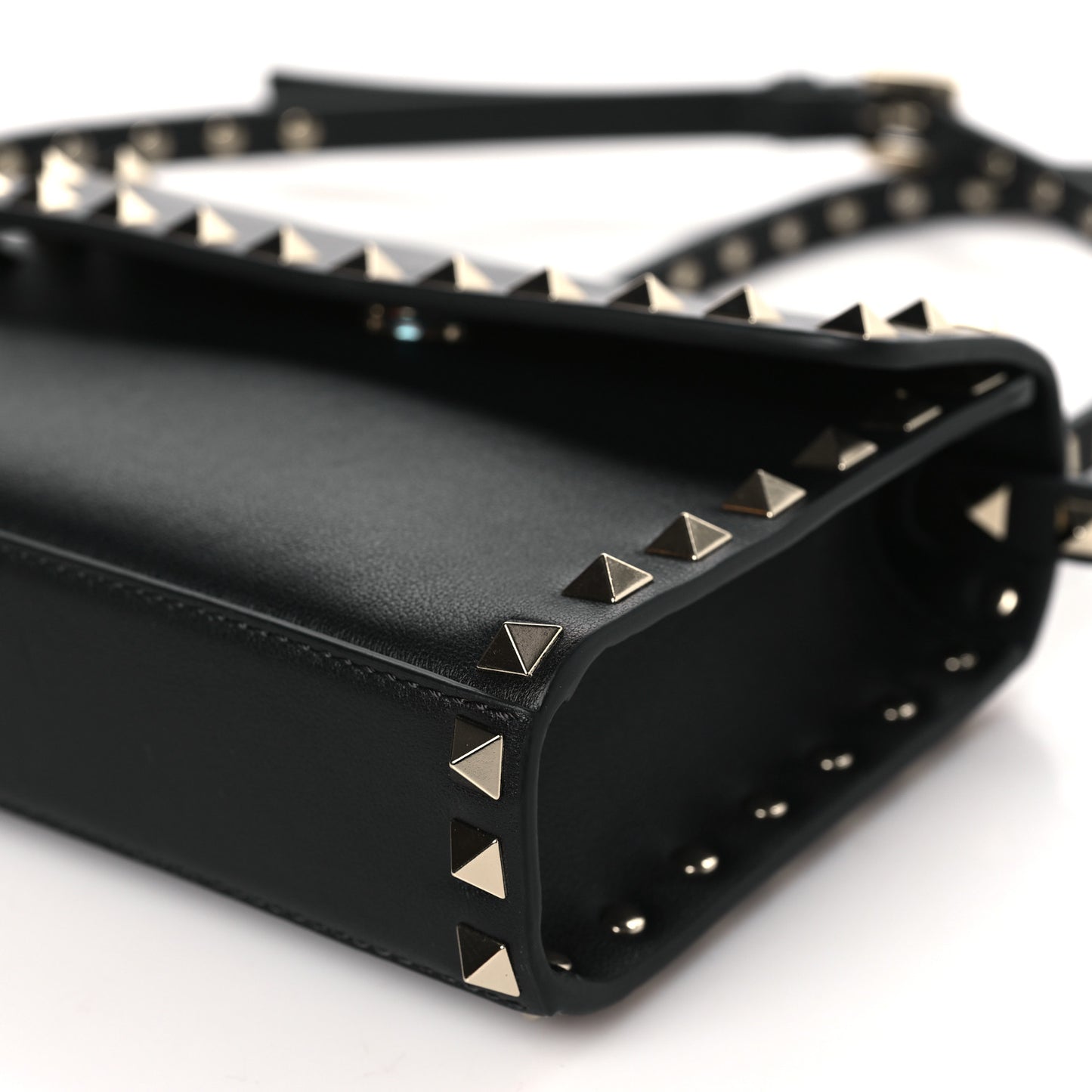 Vitello Rockstud Flap Crossbody Bag Black