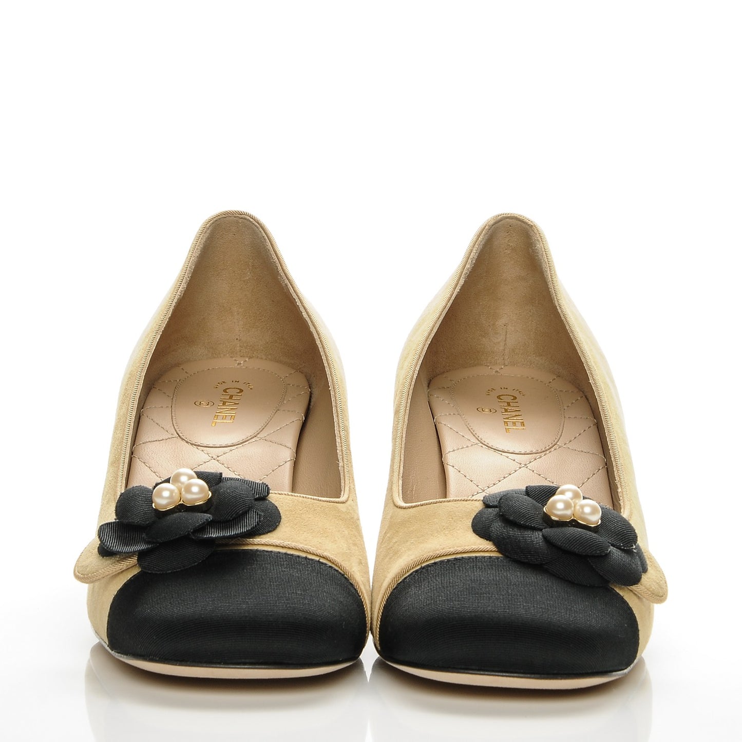 Suede Pearl Camellia Pumps 39.5 Beige Black