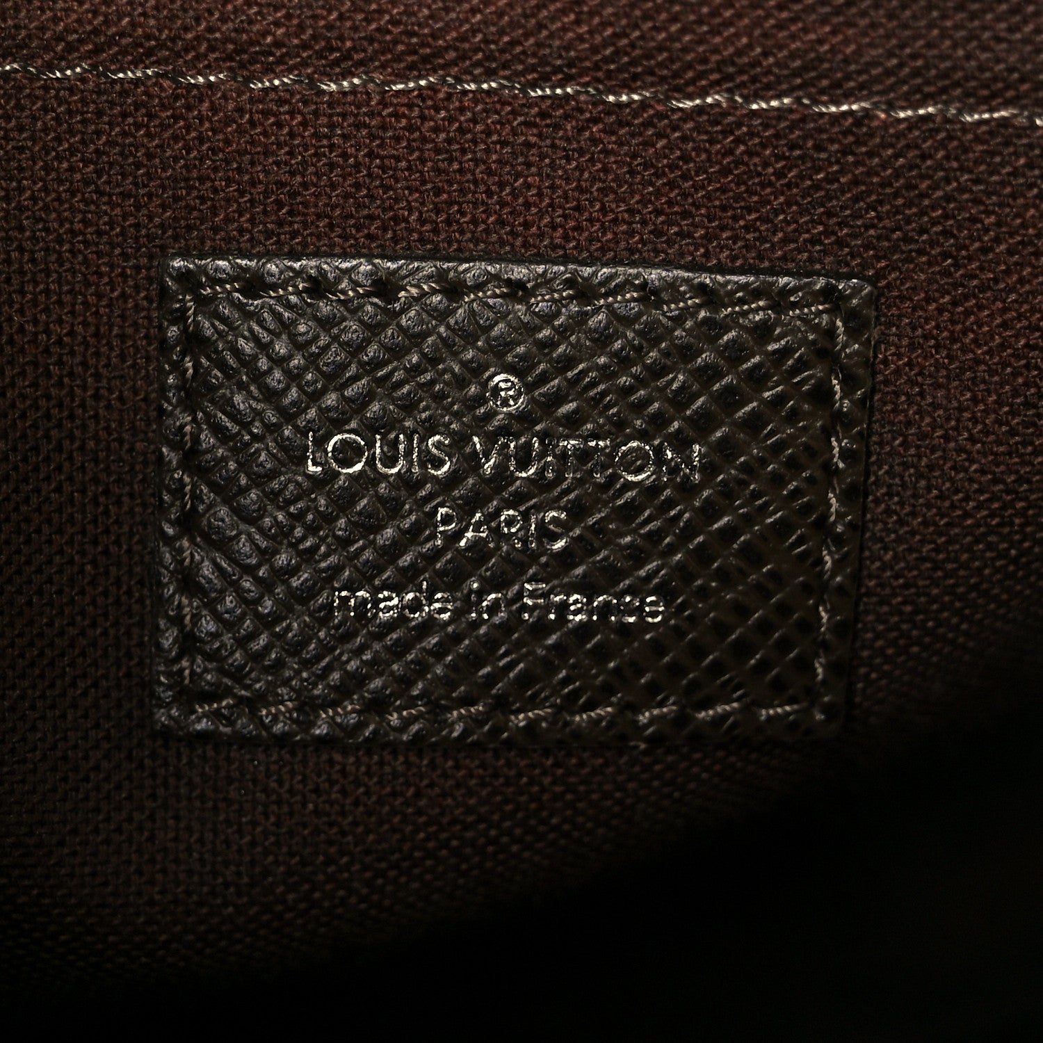 Louis Vuitton Taiga Andrei Messenger Bag Grizzli 6 of 11