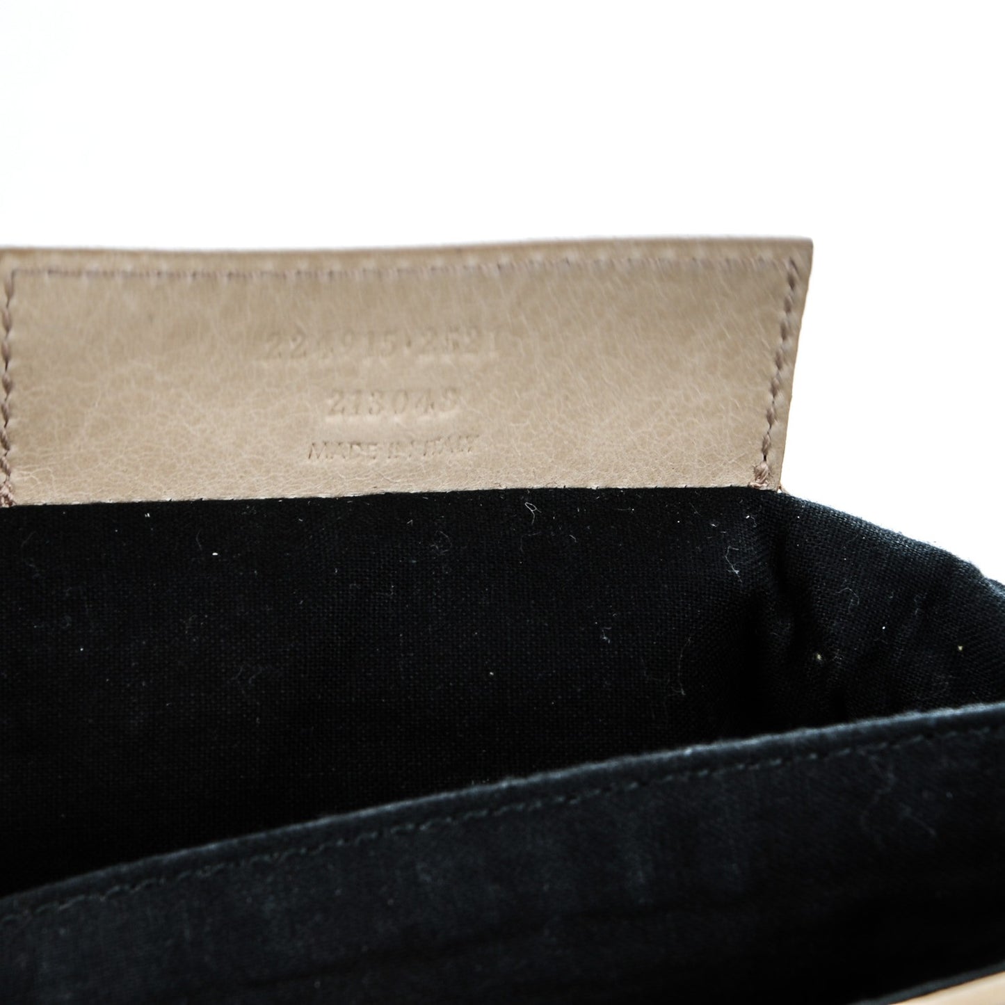 Agneau Classic Hardware Envelope Clutch Sahara