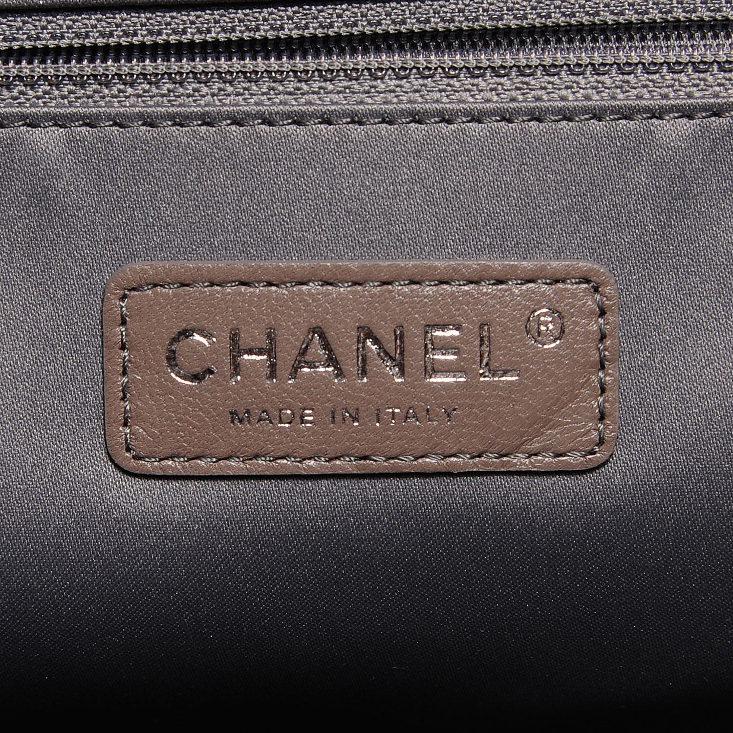 Chanel Vinyl Lipstick Tote Black 6 of 8