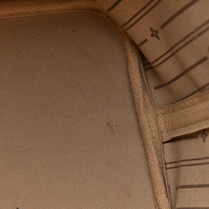 Louis Vuitton Monogram Neverfull MM 10 of 18