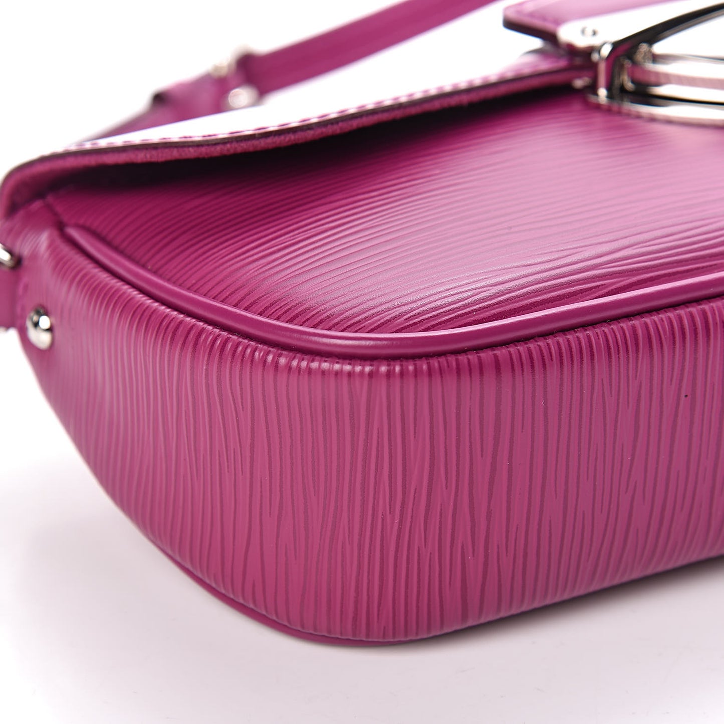 Epi Montaigne Clutch Fuchsia