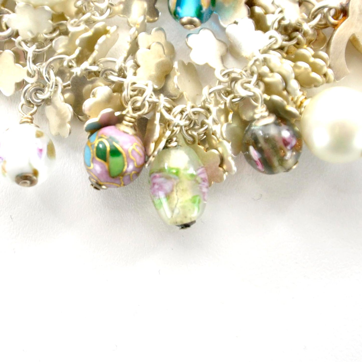 Floral Beaded CC Necklace Gold