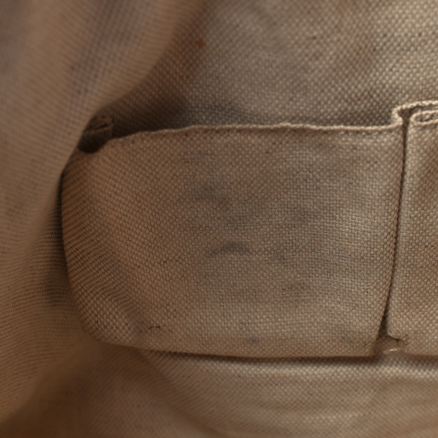 Gucci Pebbled Calfskin Medium Soho Shoulder Bag Red 10 of 10