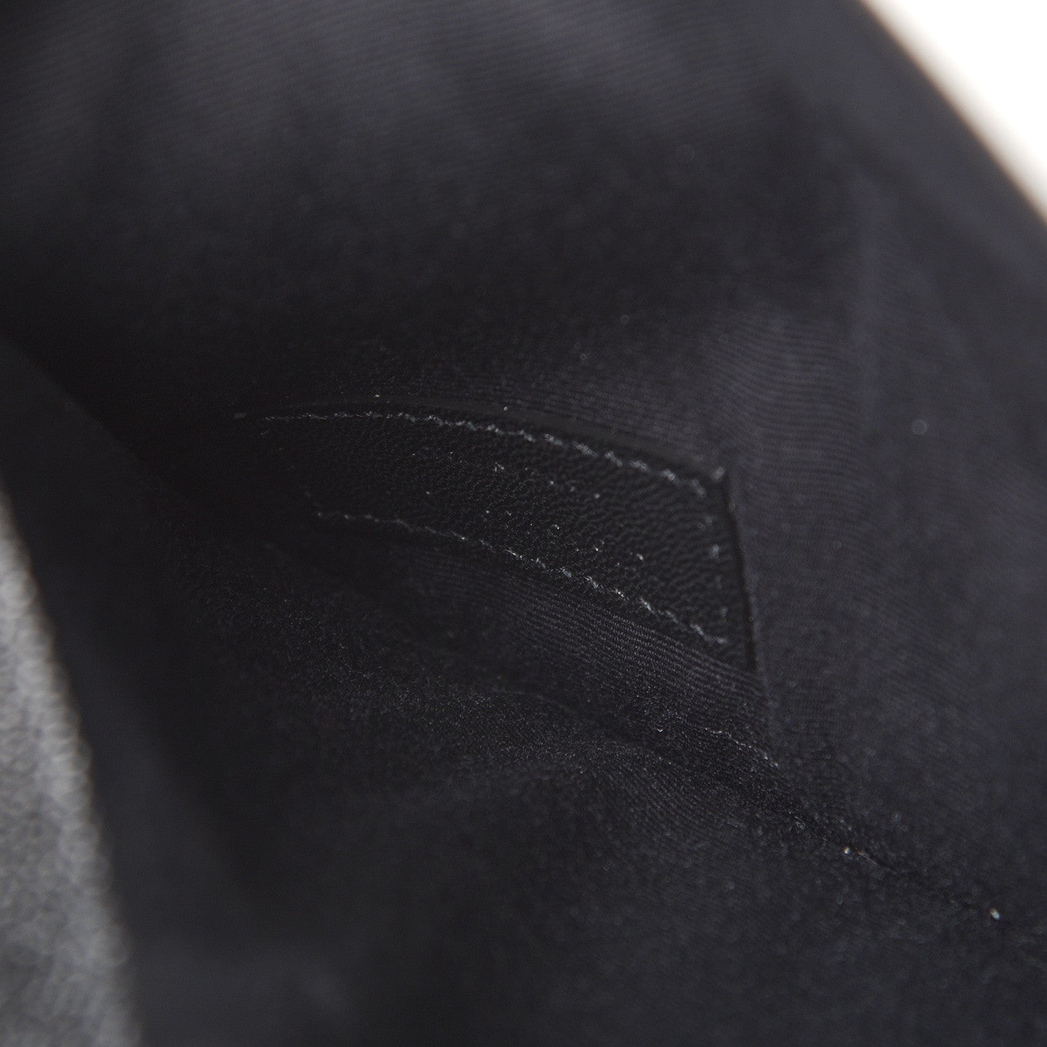 Saint Laurent Grain De Poudre Uptown Pouch Black 6 of 7