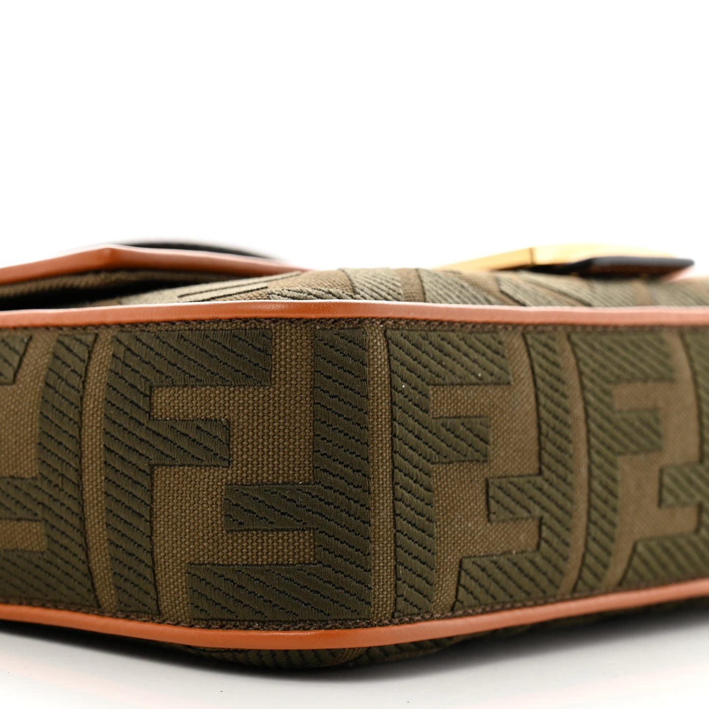 Canvas Vitello King FF Embroidered Baguette Amazzonia Cuoio