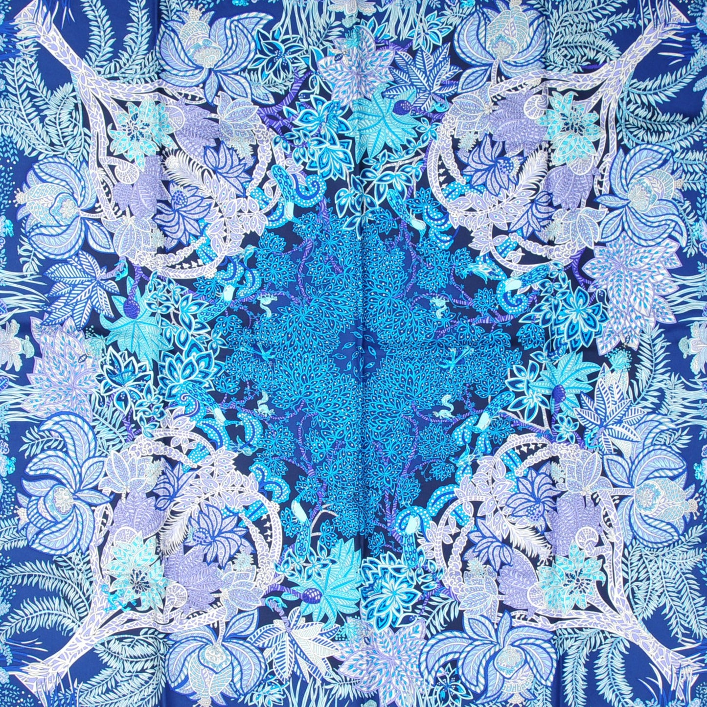 Silk Maitres de la Foret Scarf 90 Marine Lavande Turquoise