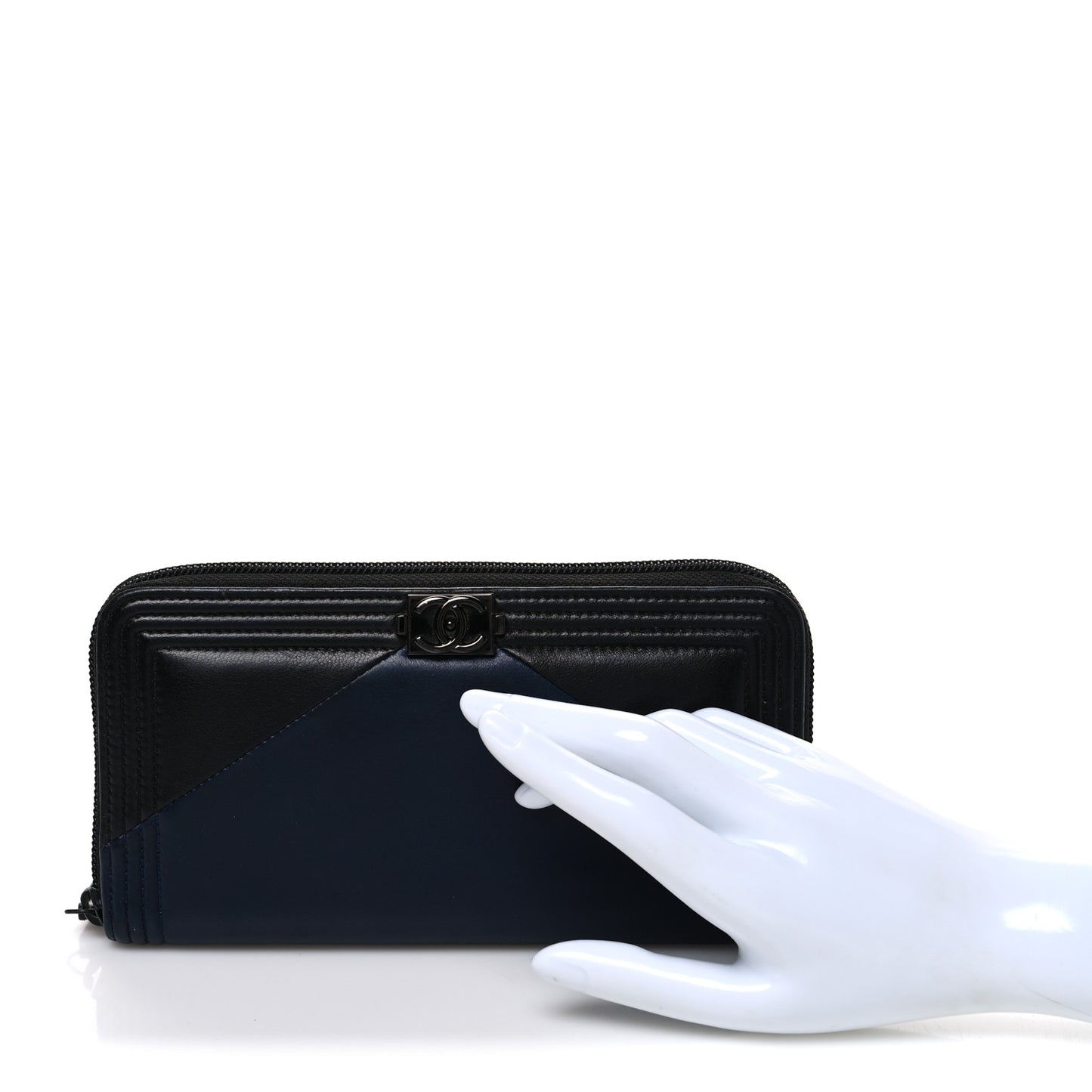 Calfskin Large Bi-Color Zip Around Boy Wallet Black Navy