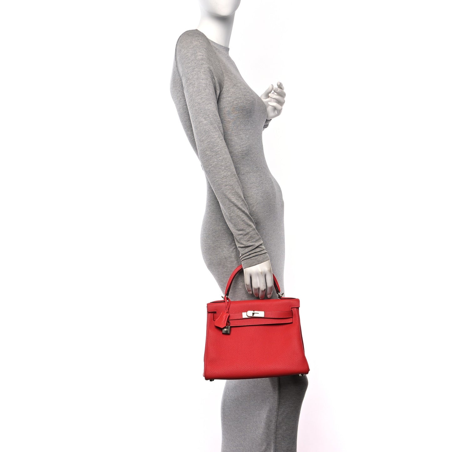 Togo Kelly Retourne 28 Rouge Pivoine