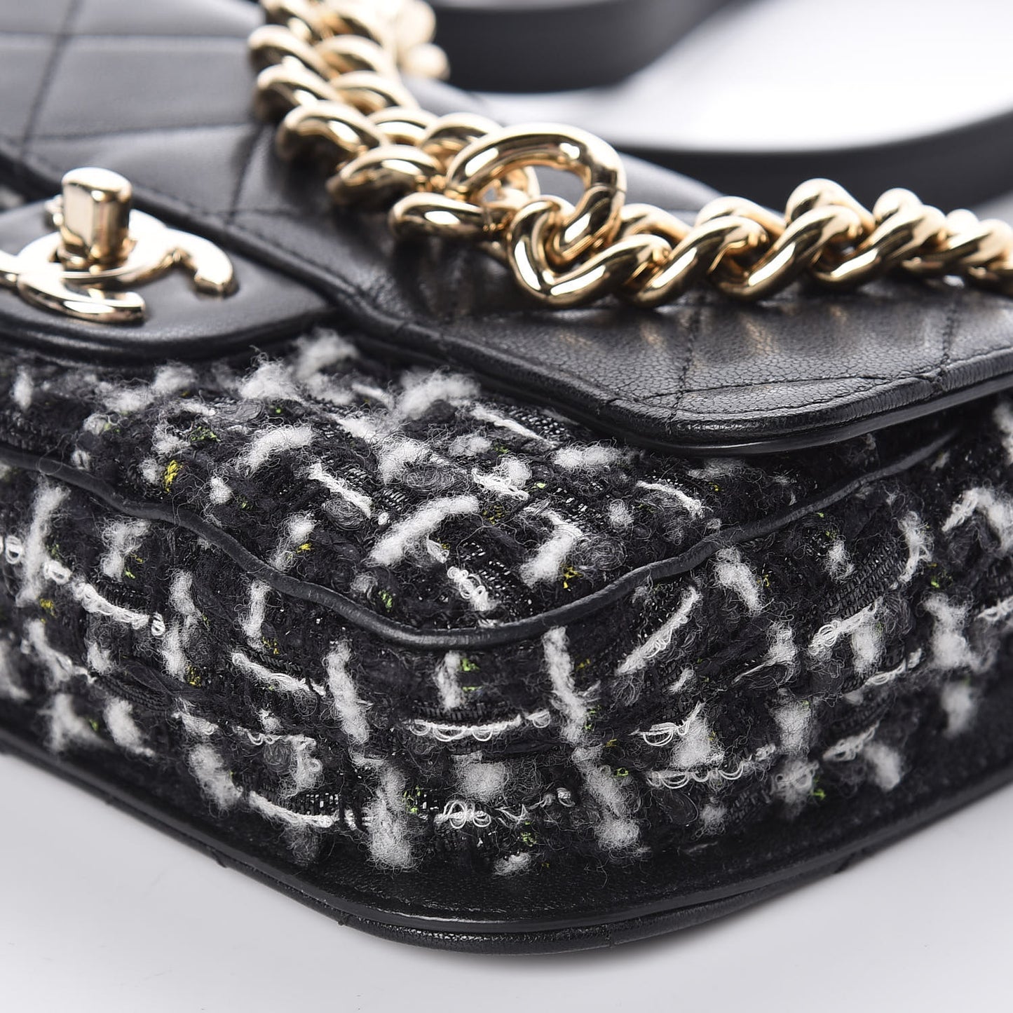 Tweed Calfskin Quilted Flap Black Multicolor