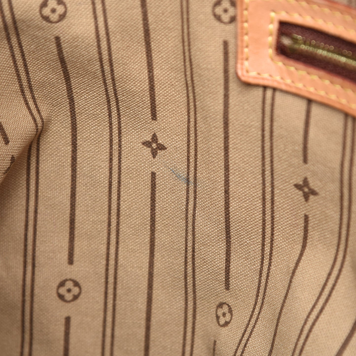 Monogram Delightful GM
