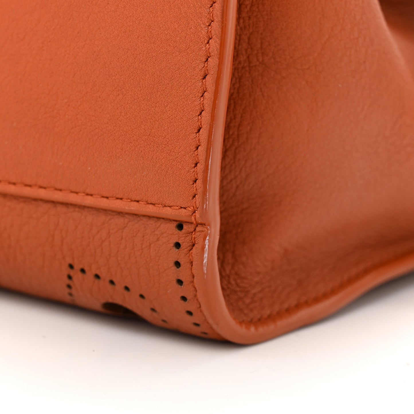 Veau Grana Perforated Blackout Hardware Mini City Marron Caramel