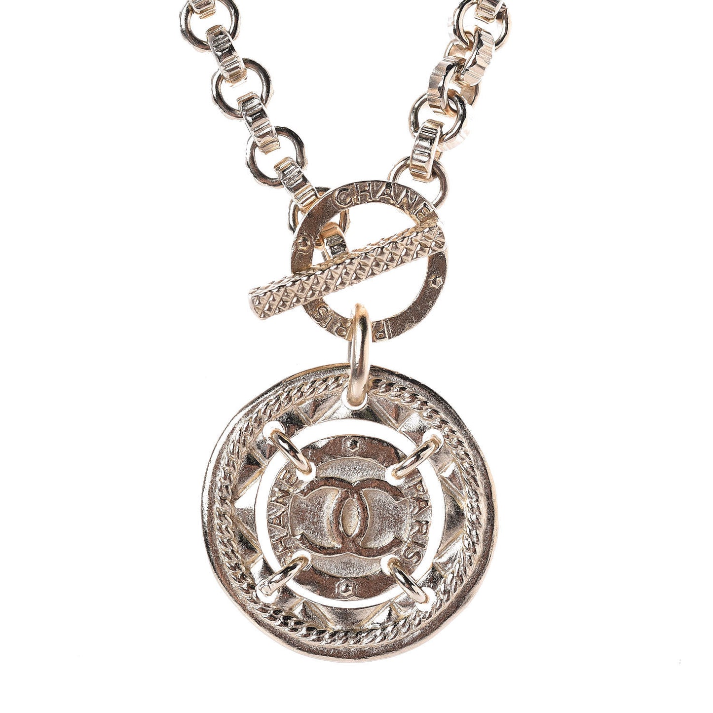 Medallion CC Chain Necklace Gold