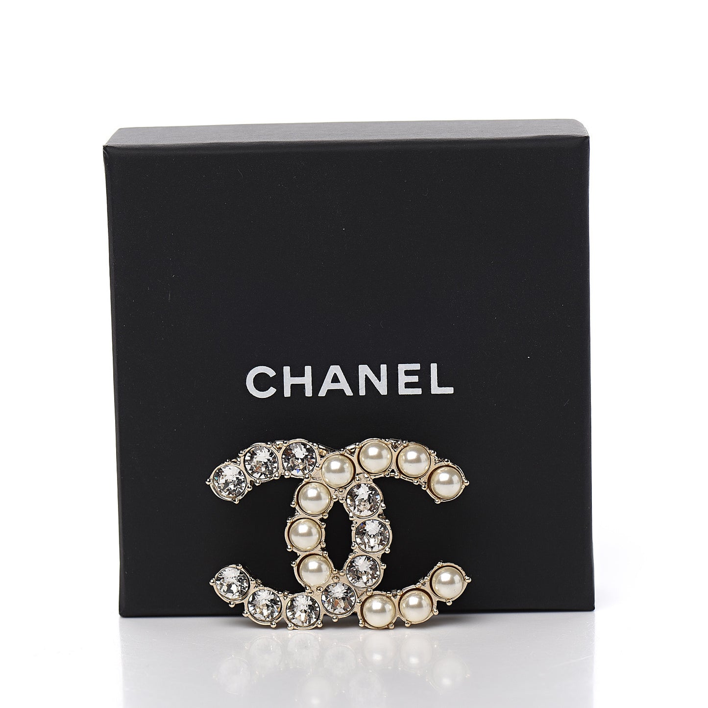 Pearl Crystal CC Brooch Gold Pearly White