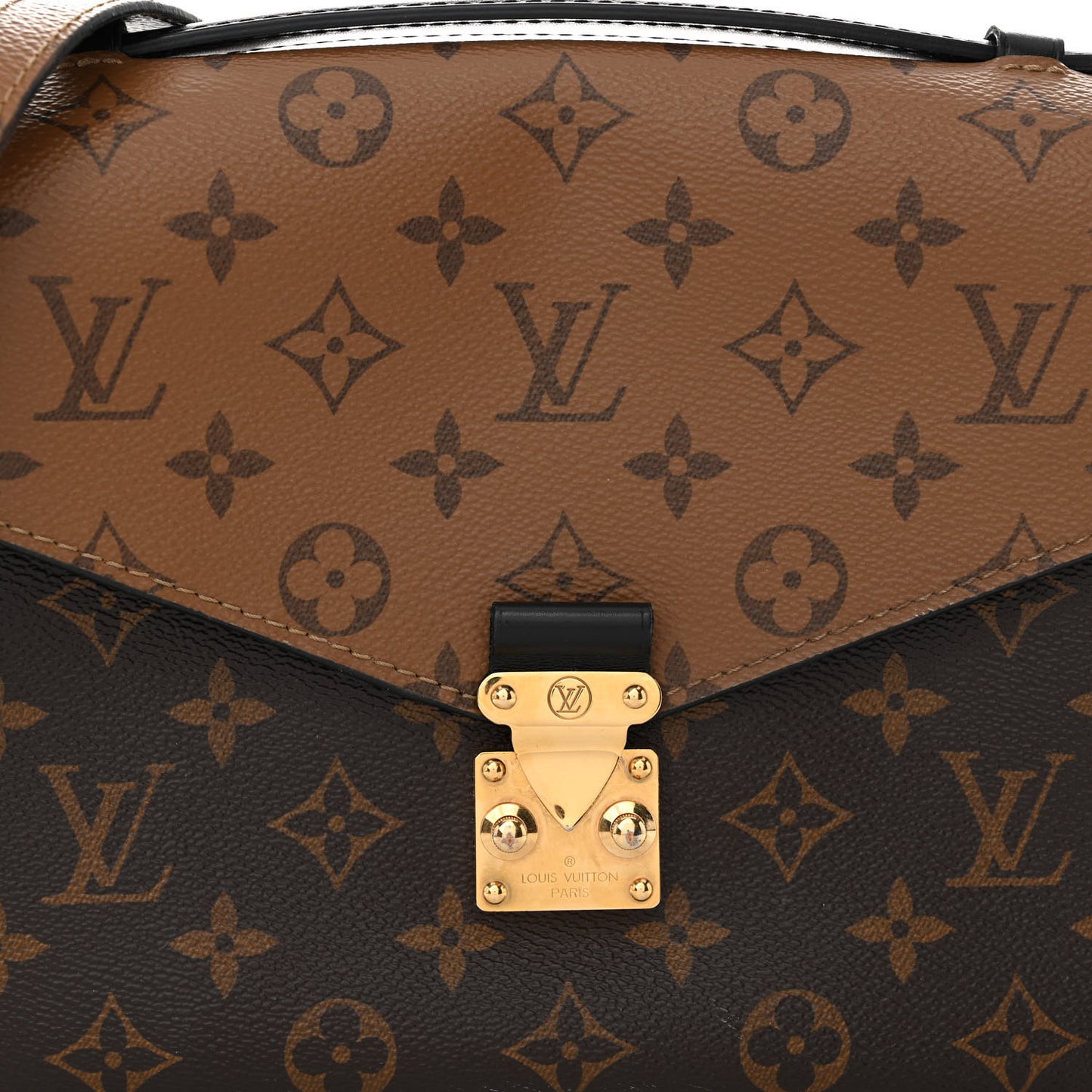 Reverse Monogram Pochette Metis