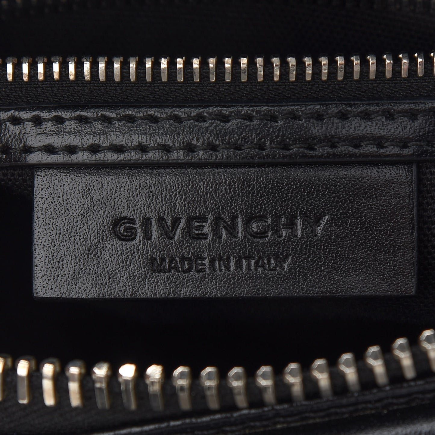 Shiny Lord Calfskin Mini Antigona Black