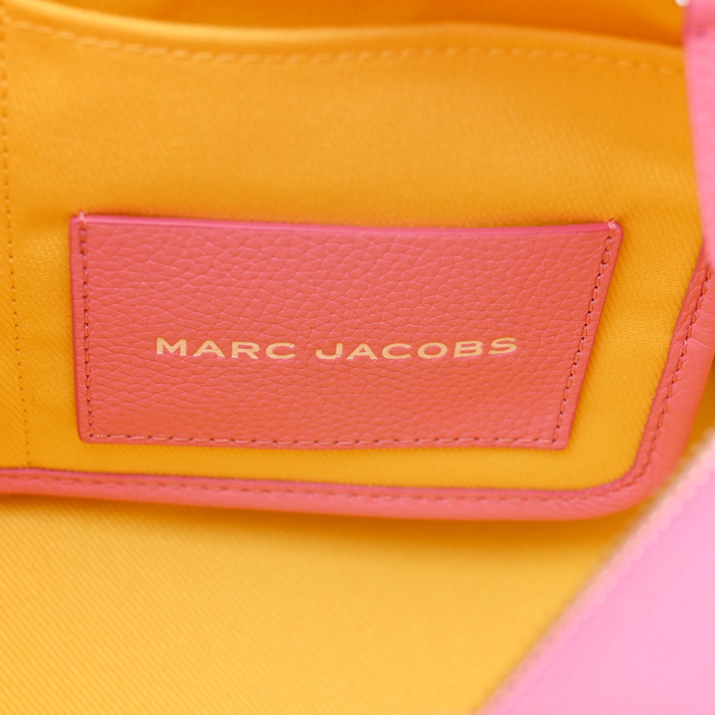Grained Calfskin Medium The Tote Bag Petal Pink