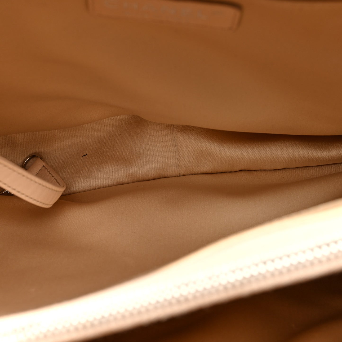 Caviar Quilted Grand Shopping Tote GST Beige Clair