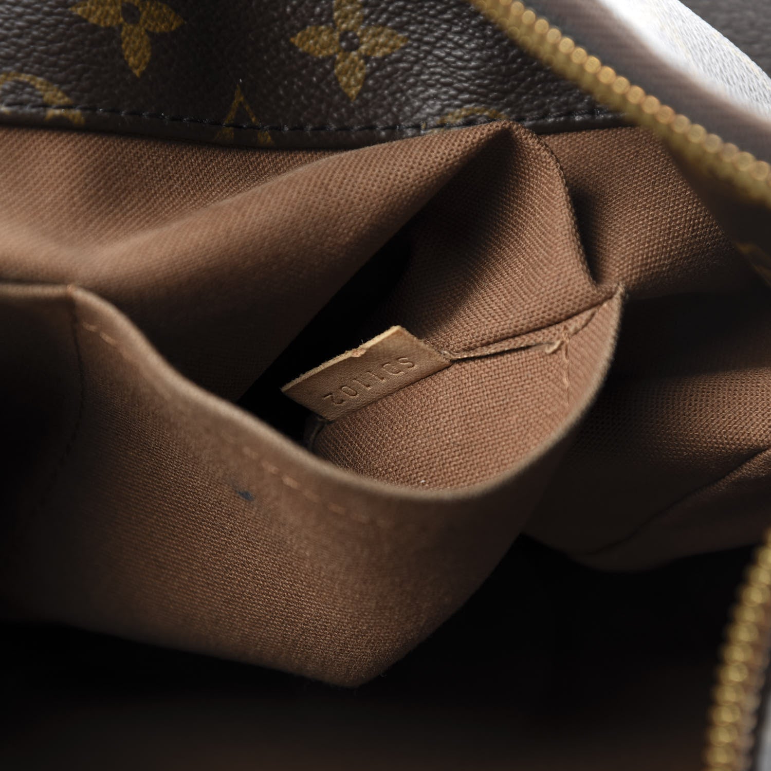 Louis Vuitton Monogram Sully MM 7 of 21