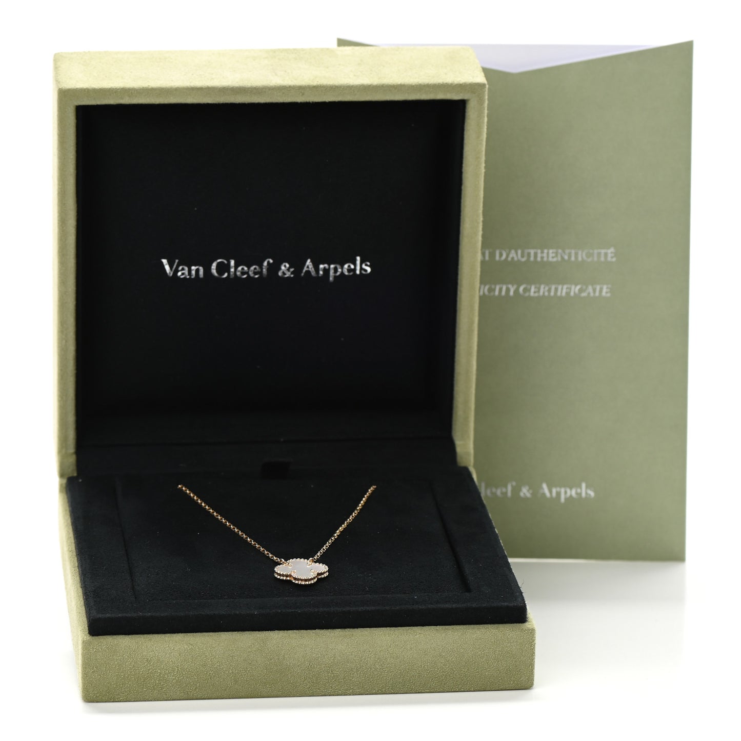18K Yellow Gold Mother of Pearl Vintage Alhambra Pendant Necklace