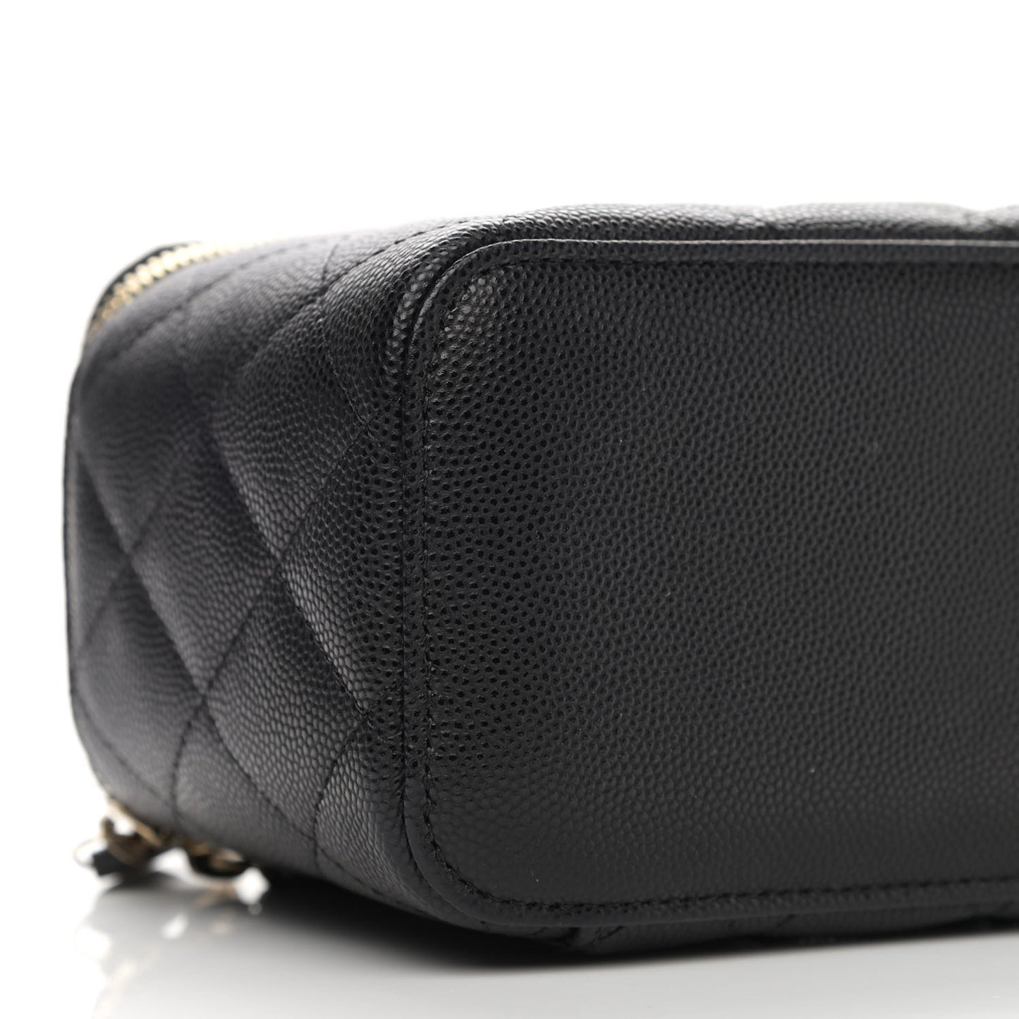 Caviar Quilted Small Vanity Case With Chain Black