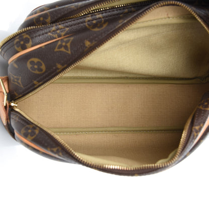 Louis Vuitton Monogram Reporter PM 6 of 16