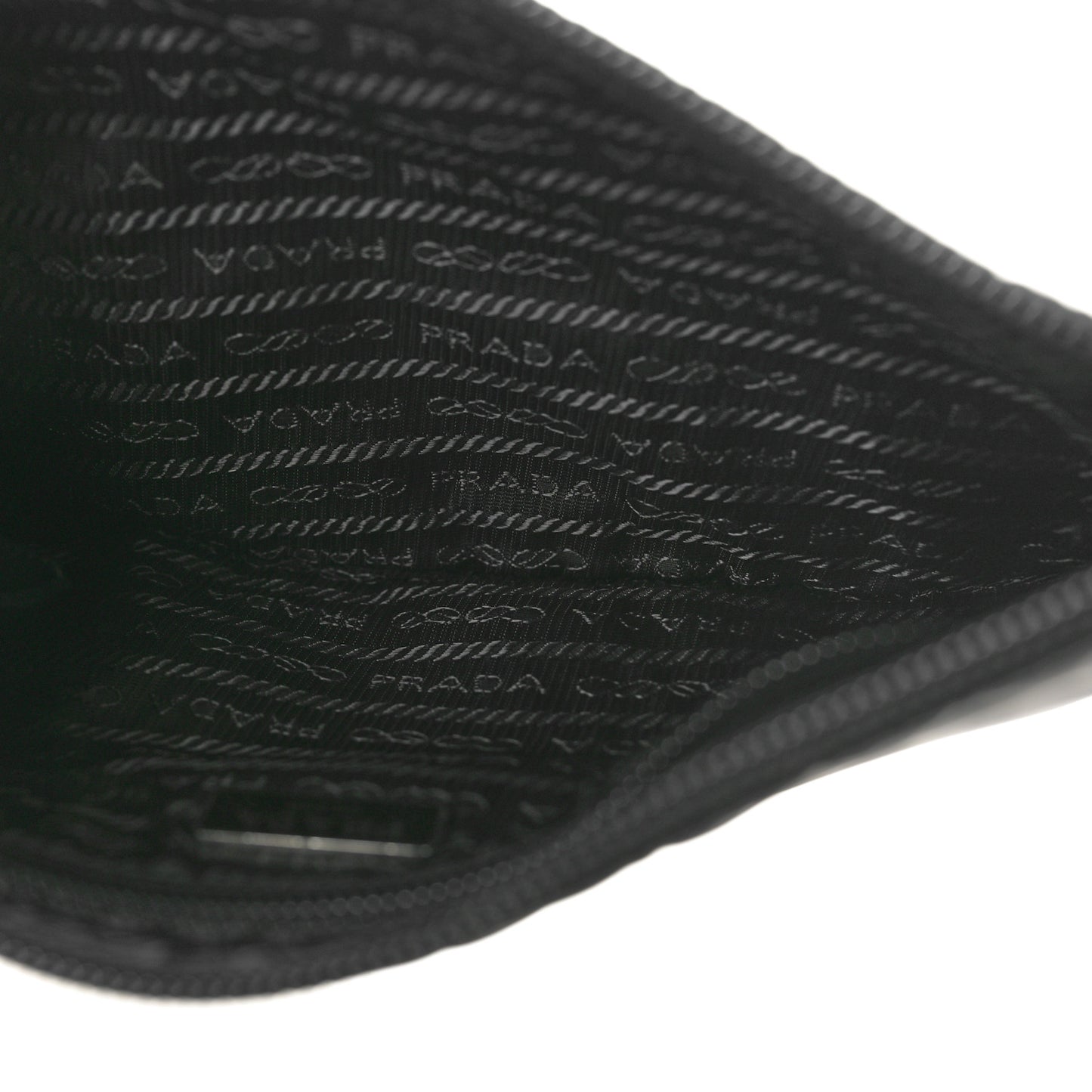 Re-Nylon Vela Pouch Black