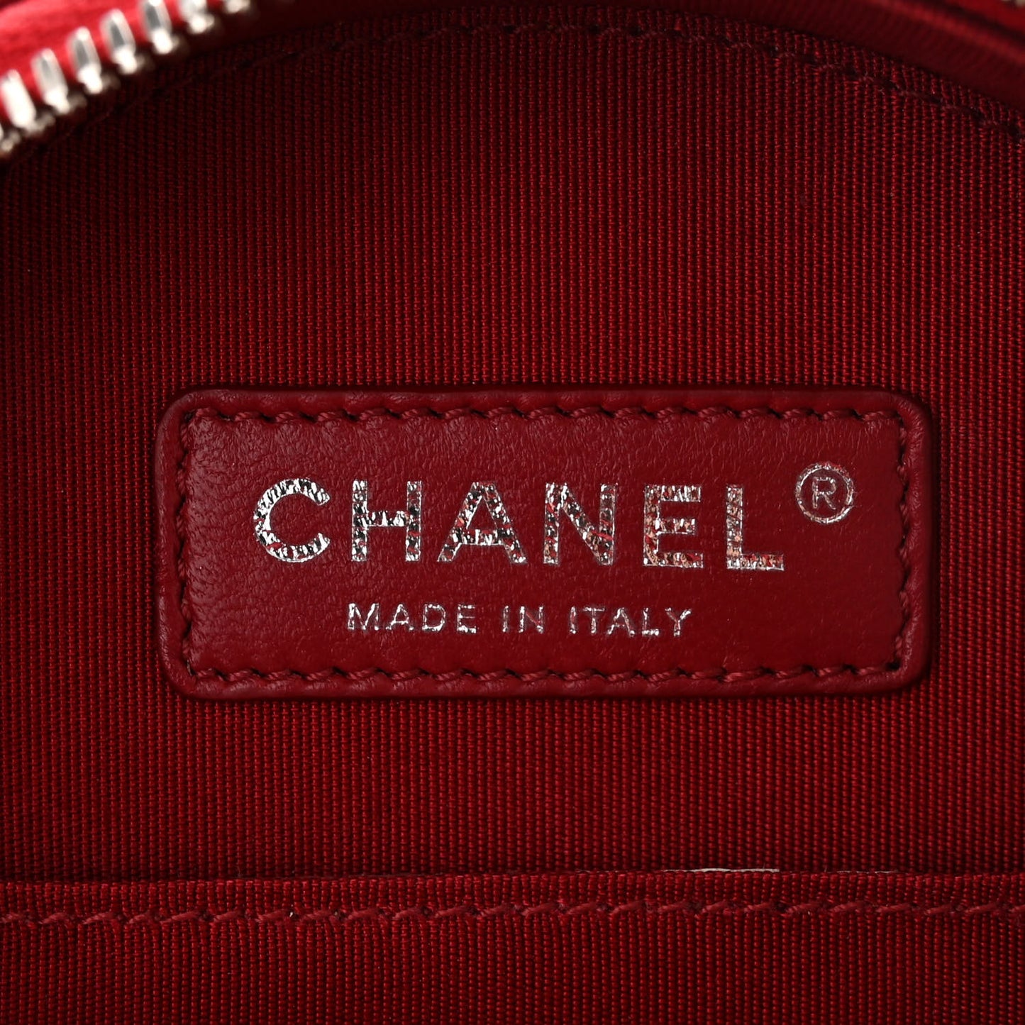 Patent Round As Earth Evening Bag Red