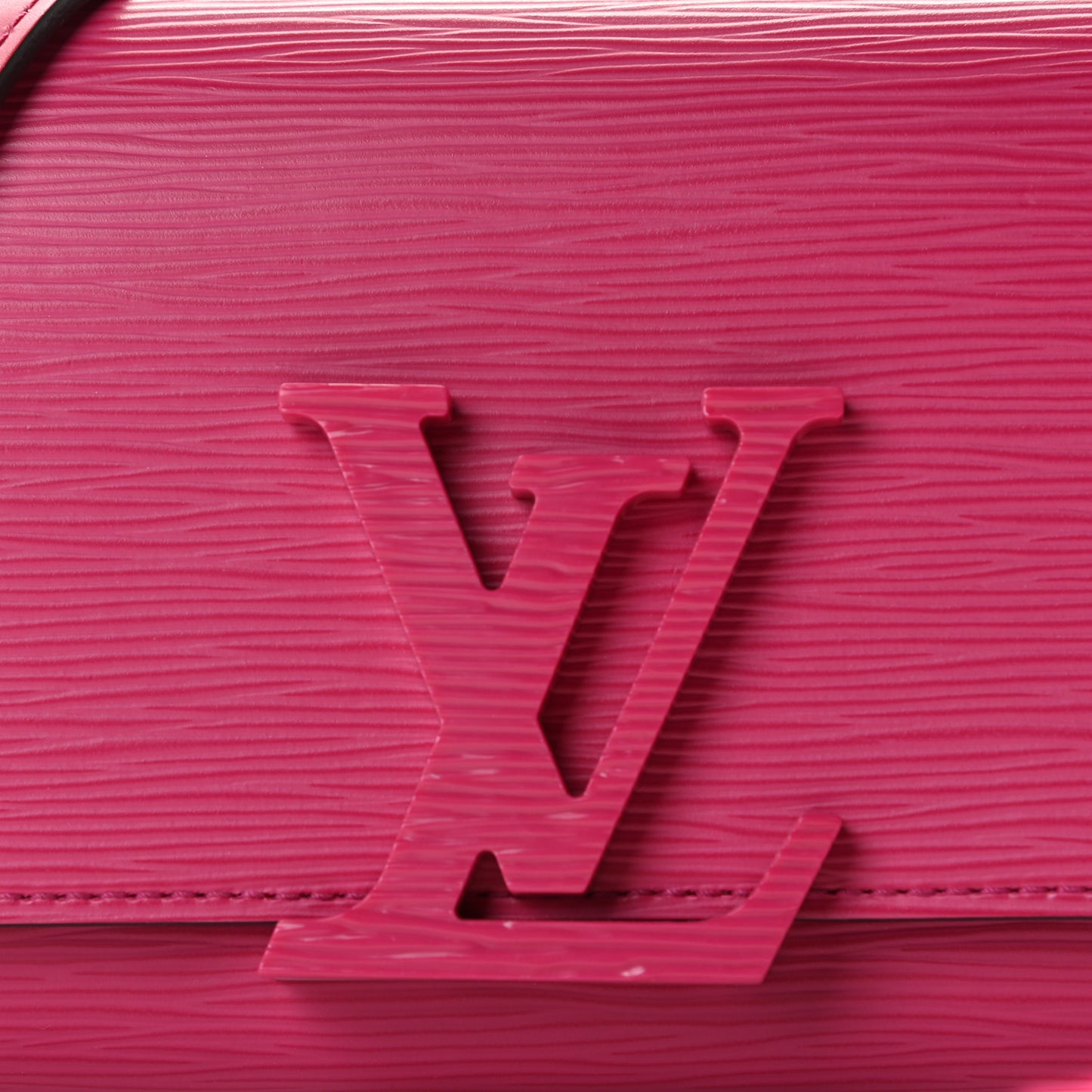Epi Louise Strap PM Hot Pink