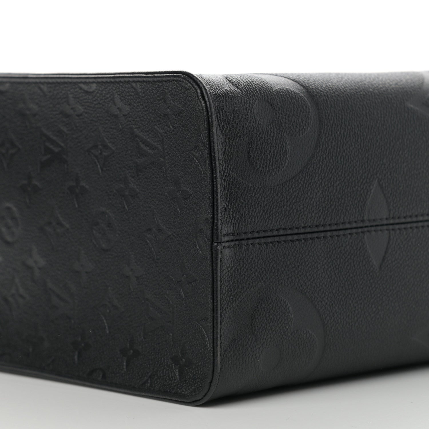 Louis Vuitton Empreinte Monogram Giant Onthego MM Black 8 of 10
