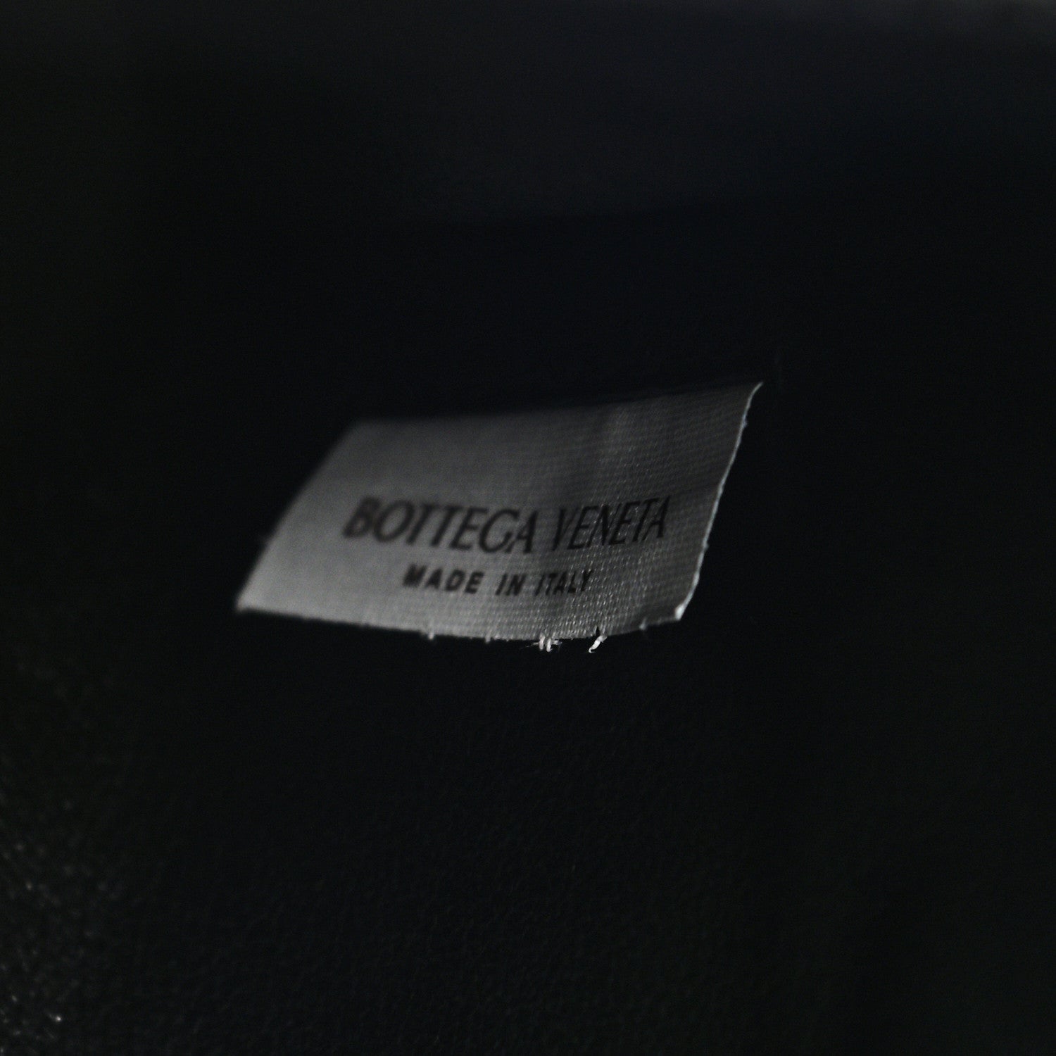 Bottega Veneta Calfskin Maxi Intrecciato Puffy Laptop Pouch Black 7 of 10