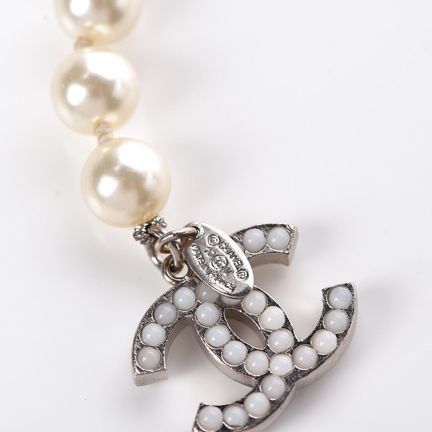 Pearl CC Long Necklace Silver