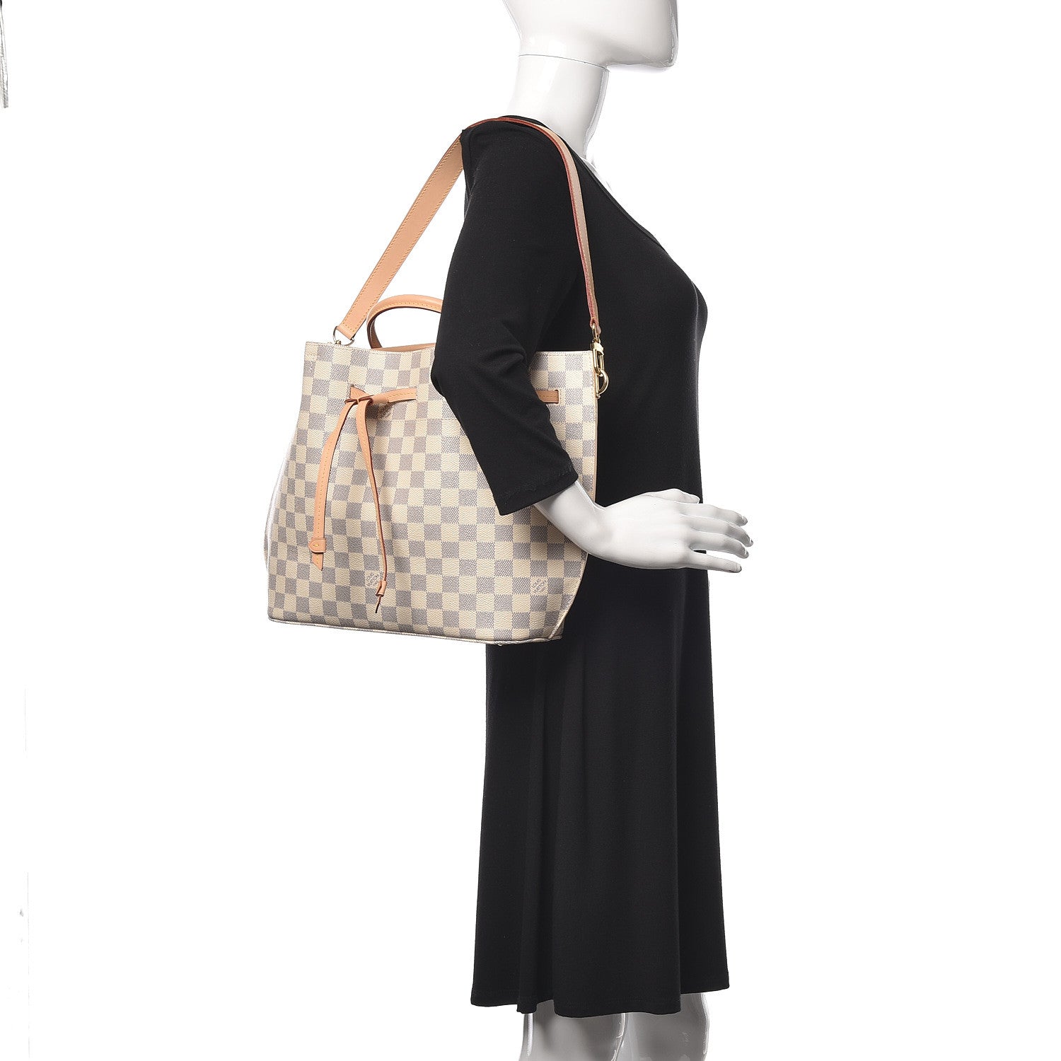 Louis Vuitton Damier Azur Girolata 2 of 9