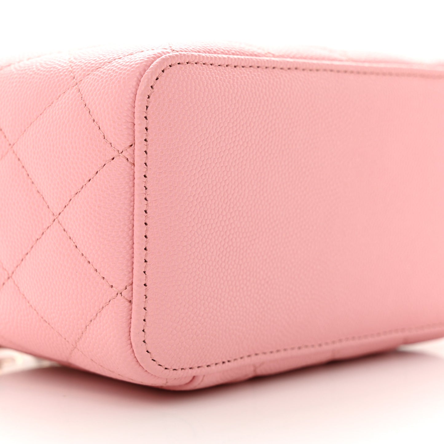 Caviar Quilted Small Vanity Case With Chain Pink