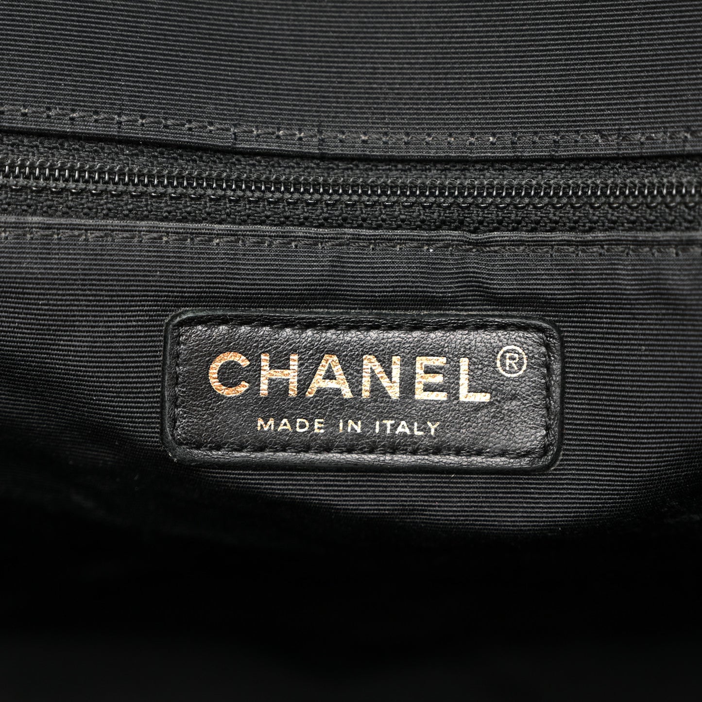 Lambskin Quilted Medium Elegant CC Flap Navy Black