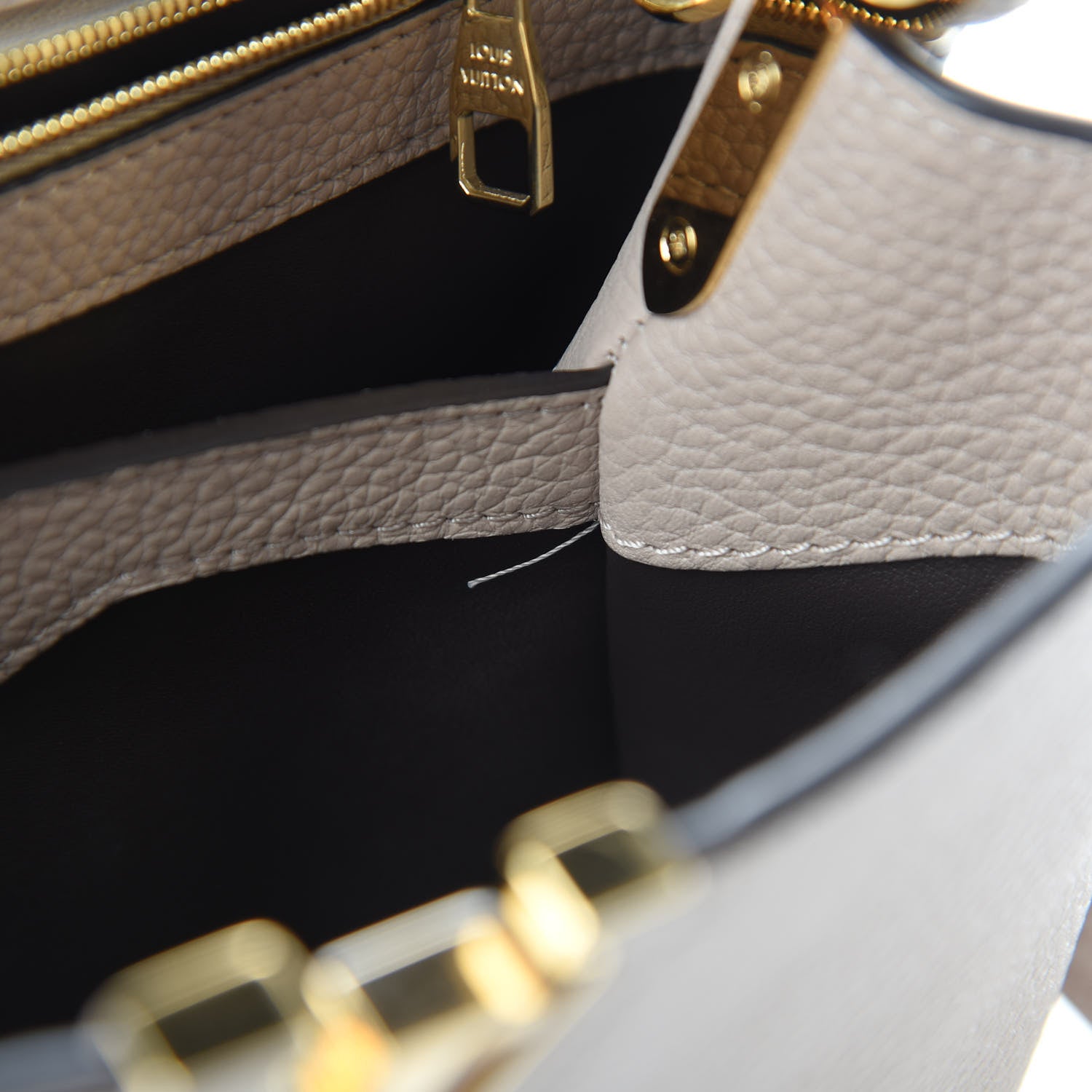 Louis Vuitton Taurillon Capucines BB Galet 11 of 11