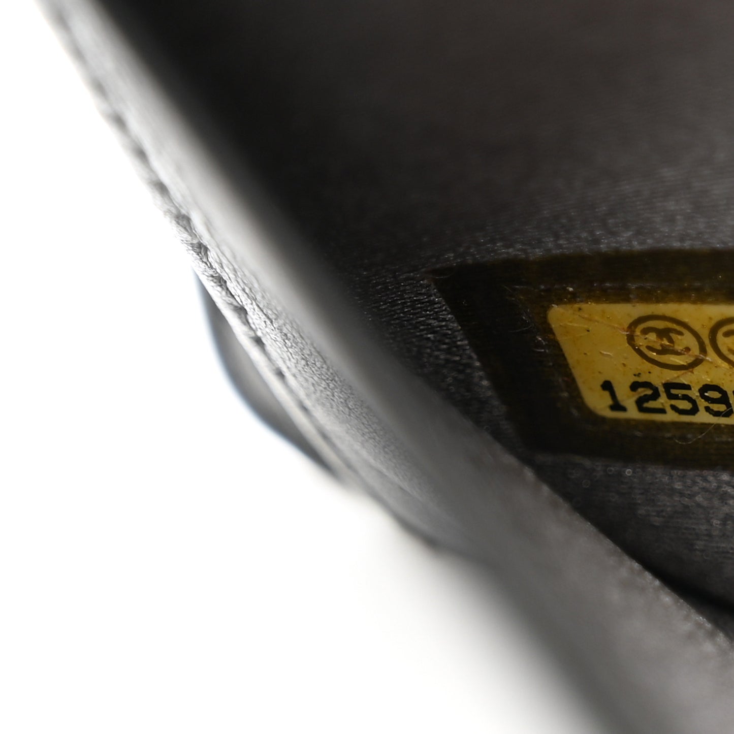 Patent Camellia Yen Wallet Black